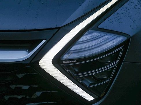 Used 2023 Kia Sportage SX Prestige image 5