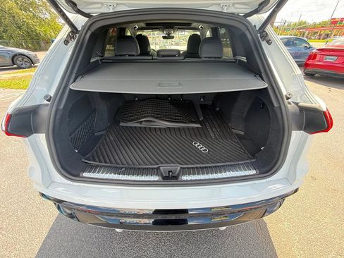 Used 2025 Audi SQ5 Premium Plus AWD/4WD image 32