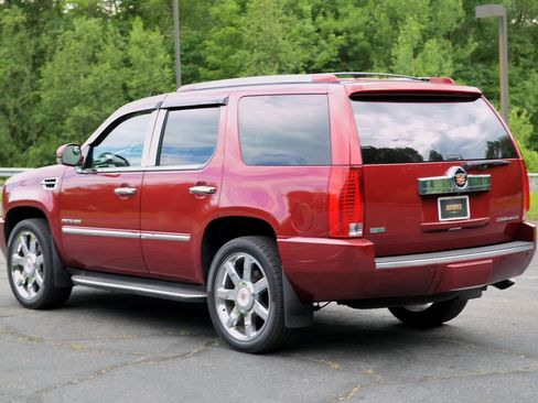 Used 2010 Cadillac Escalade Luxury AWD/4WD image 49
