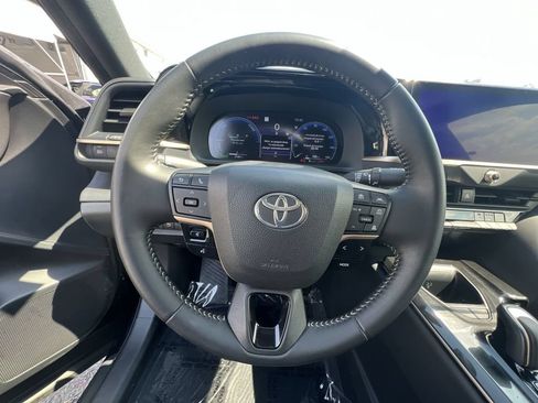 Used 2024 Toyota Crown AWD/4WD image 24