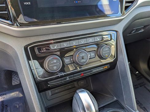 Certified 2023 Volkswagen Atlas SE image 28