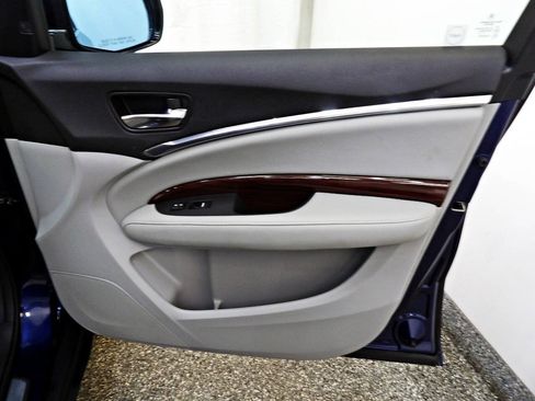 Used 2015 Acura MDX w/ Technology Package FWD image 12