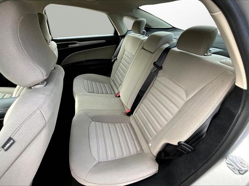 Used 2018 Ford Fusion S image 18