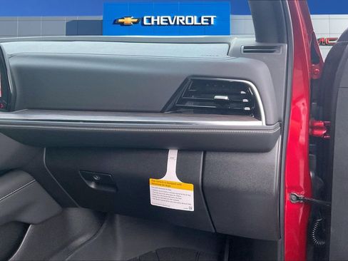 New 2025 Chevrolet Suburban Premier w/ Sun And Tow Package image 27