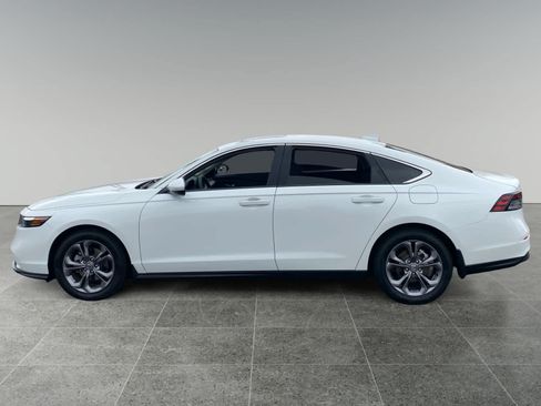 Used 2024 Honda Accord EX image 2