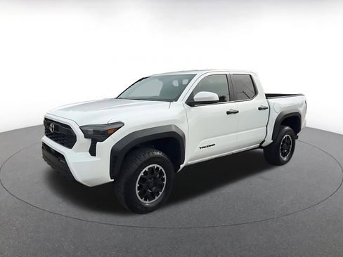 Used 2024 Toyota Tacoma TRD Off-Road image 8