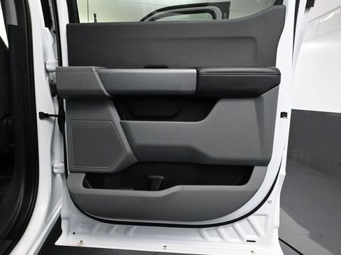 Used 2024 Ford F350 XLT w/ FX4 Off-Road Package image 39