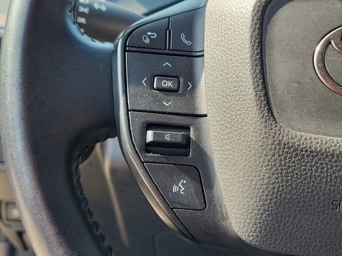 Used 2024 Toyota Prius LE FWD image 24