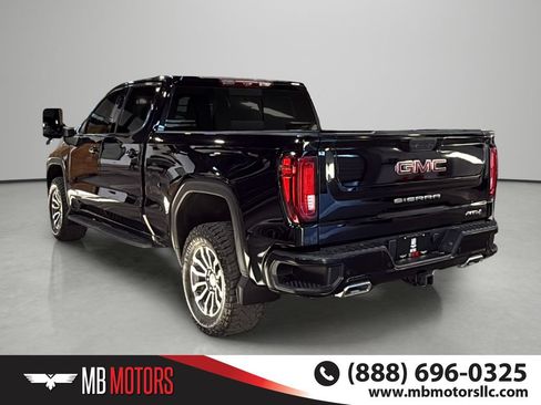 Used 2022 GMC Sierra 1500 AT4 w/ AT4 Premium Package AWD/4WD image 3