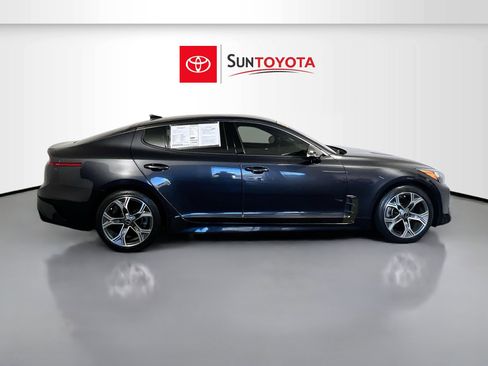 Used 2020 Kia Stinger GT-Line image 2