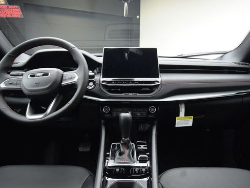 New 2026 Jeep Compass Trailhawk AWD/4WD image 31