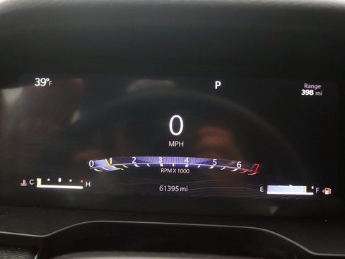 Used 2023 Jeep Grand Cherokee Laredo image 18