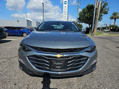 Used 2025 Chevrolet Malibu LT FWD image 2