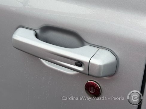 Used 2024 Jeep Wrangler High Altitude image 15