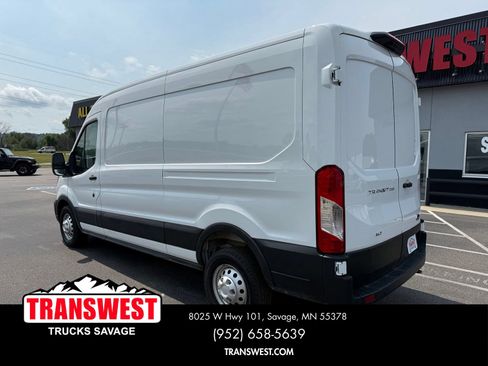 Used 2025 Ford Transit 250 148 Medium Roof Extended AWD image 3