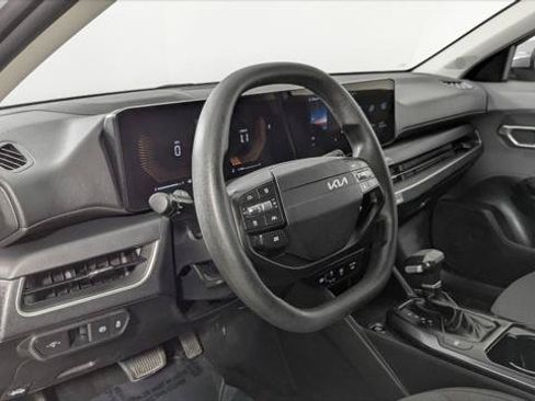 Used 2025 Kia K4 FWD image 24