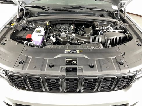 New 2025 Jeep Grand Cherokee L Laredo AWD/4WD image 47