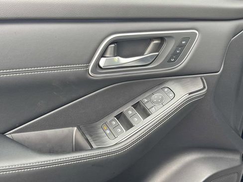 New 2026 Nissan Rogue Platinum w/ Platinum Premium Package image 24