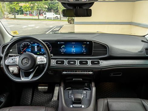 Used 2022 Mercedes-Benz GLS 450 4MATIC image 18