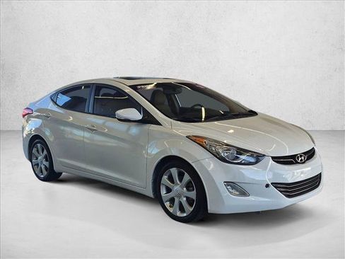 Used 2013 Hyundai Elantra Limited w/ Technology Pkg FWD image 3