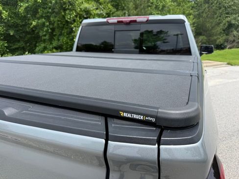 Used 2025 GMC Sierra 1500 Denali w/ Denali Reserve Package AWD/4WD image 18