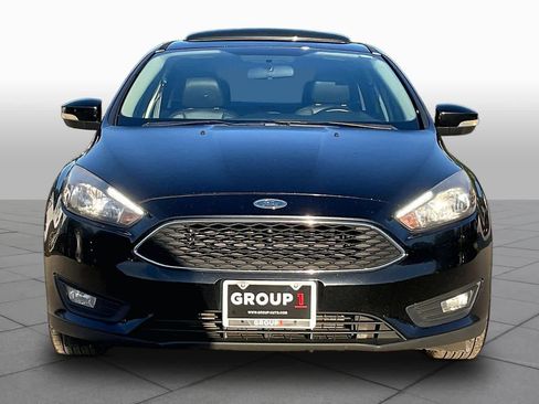 Used 2016 Ford Focus SE w/ Equipment Group 201A FWD image 4
