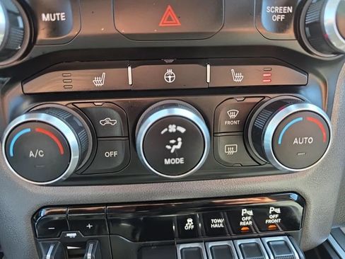 Used 2020 RAM 1500 Big Horn AWD/4WD image 26