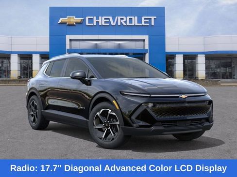 New 2026 Chevrolet Equinox EV LT image 8