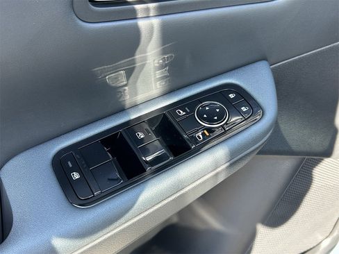 New 2026 Nissan Leaf Platinum+ image 26