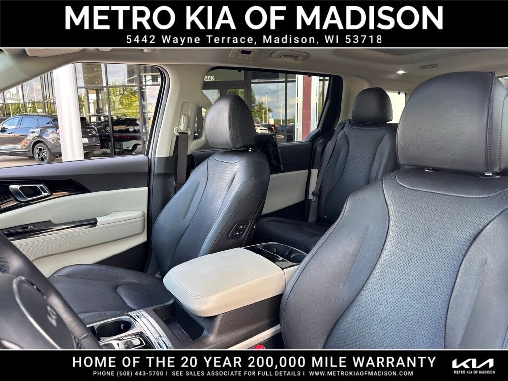 Used 2024 Kia Carnival SX Prestige FWD image 15
