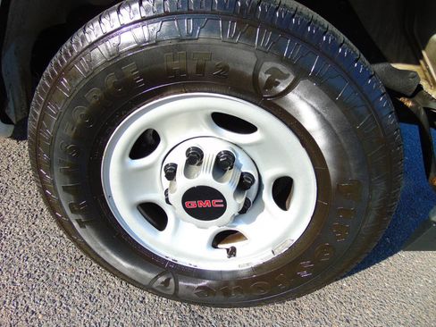 Used 2022 GMC Savana 3500 w/ Power Convenience Package image 43