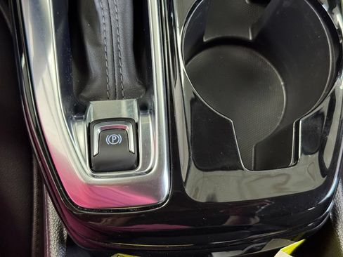 Used 2024 Chevrolet Trax ACTIV w/ Driver Confidence Package FWD image 30