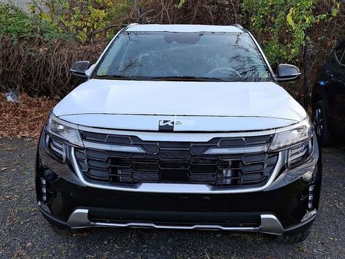 New 2026 Kia Seltos SX w/ SX Sunroof Package image 2