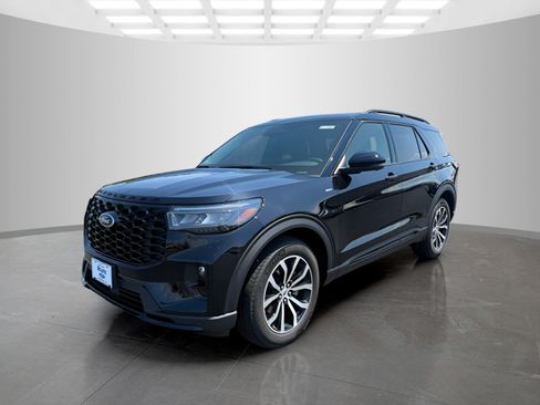 New 2026 Ford Explorer ST-Line w/ Premium Package RWD image 7