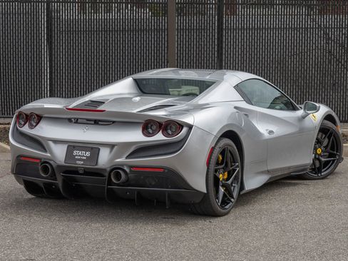 Used 2022 Ferrari F8 Tributo RWD image 38