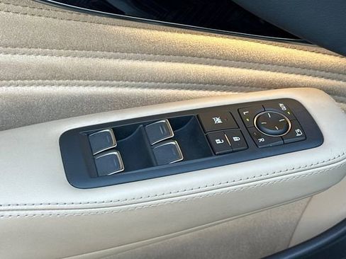 Used 2023 Lexus LS 500 500 Base w/ Interior Upgrade Package image 13