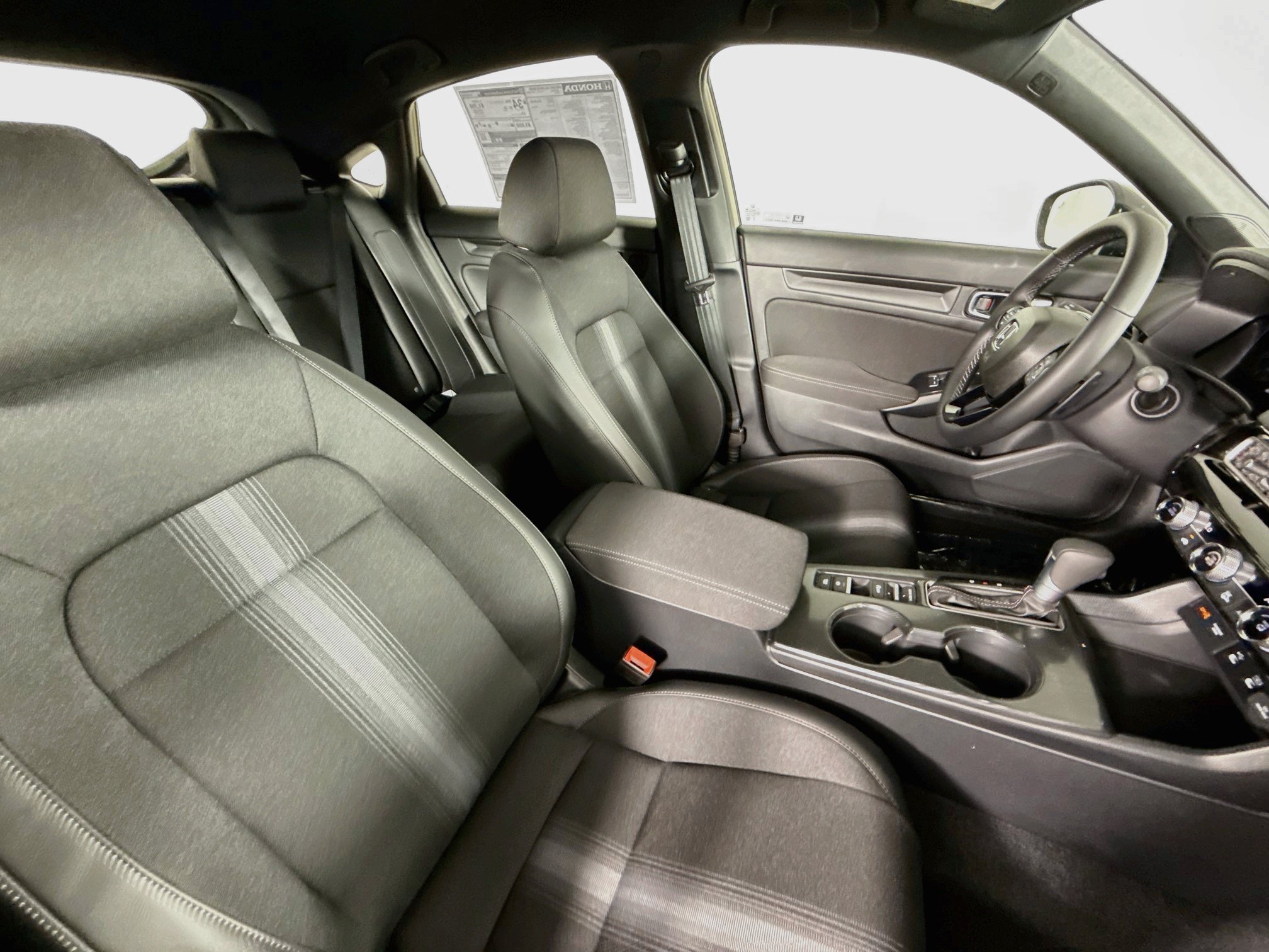 Certified 2025 Honda Civic Sport image 33