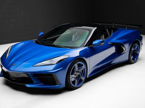 Used 2020 Chevrolet Corvette Stingray Coupe w/ 1LT RWD image 5