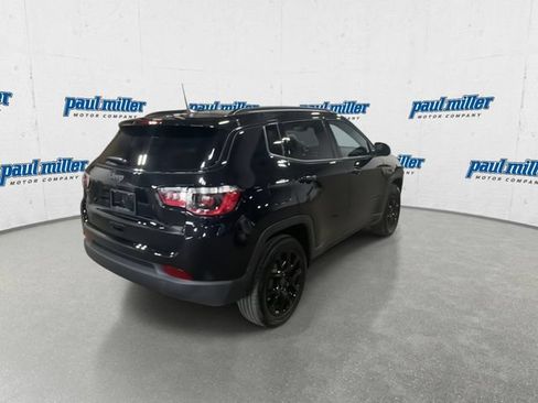 Used 2026 Jeep Compass Latitude AWD/4WD image 10