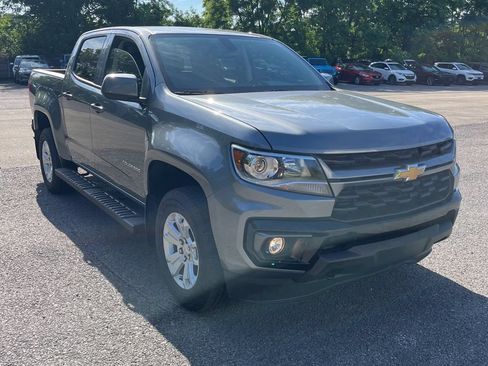 Used 2022 Chevrolet Colorado LT w/ Luxury Package AWD/4WD image 2