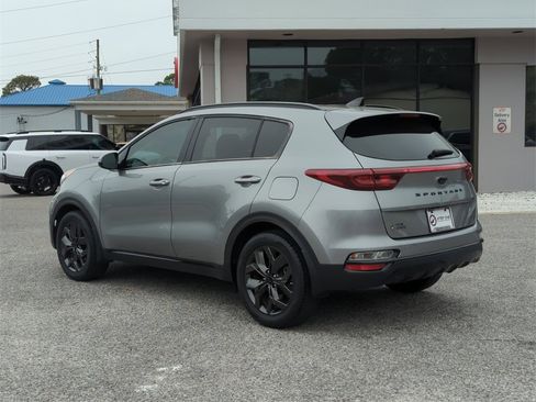 Used 2022 Kia Sportage Nightfall Edition image 5