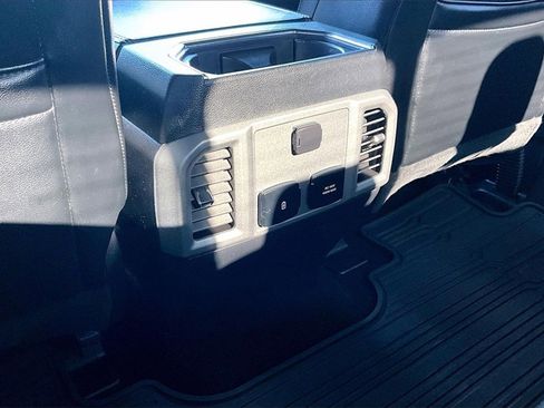 Certified 2019 Ford F150 Raptor w/ Equipment Group 802A Luxury image 34