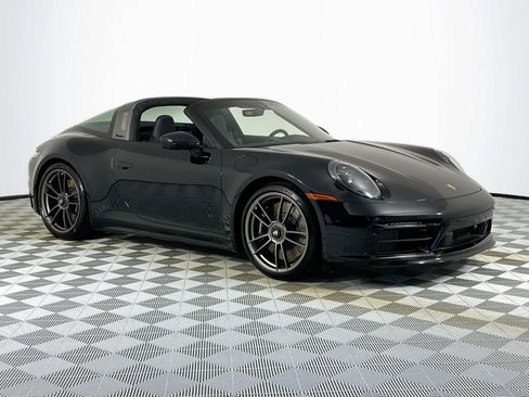 Used 2022 Porsche 911 50th Anniversary Edition image 3