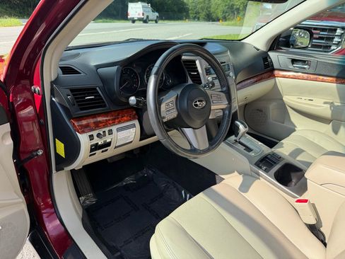 Used 2011 Subaru Outback 2.5i Limited w/ PWR Moonroof Pkg AWD/4WD image 13