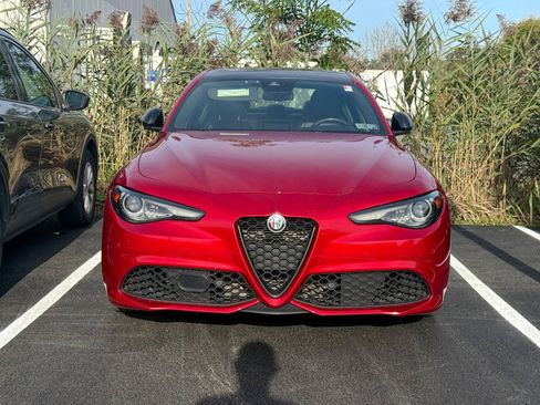 Used 2022 Alfa Romeo Giulia Veloce image 2