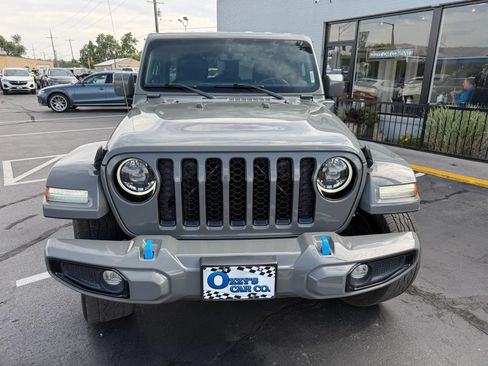 Used 2023 Jeep Wrangler Unlimited Sahara AWD/4WD image 2