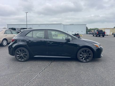 Used 2023 Toyota Corolla XSE FWD image 6