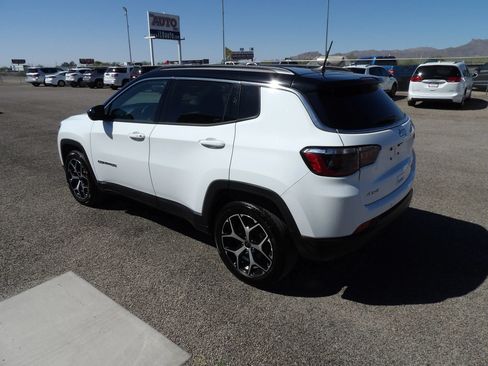 Used 2025 Jeep Compass Limited AWD/4WD image 6