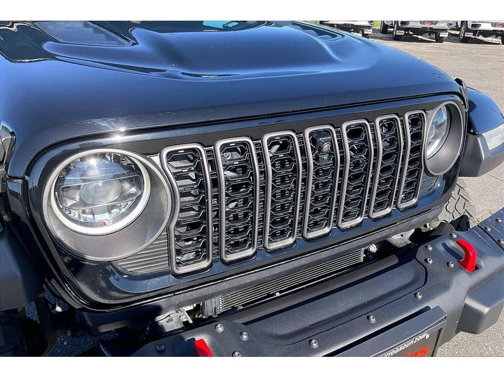 Used 2024 Jeep Gladiator Rubicon AWD/4WD image 31