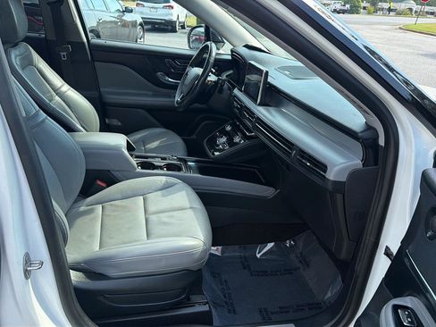 Used 2020 Lincoln Corsair Reserve w/ Equipment Group 201A AWD/4WD image 14